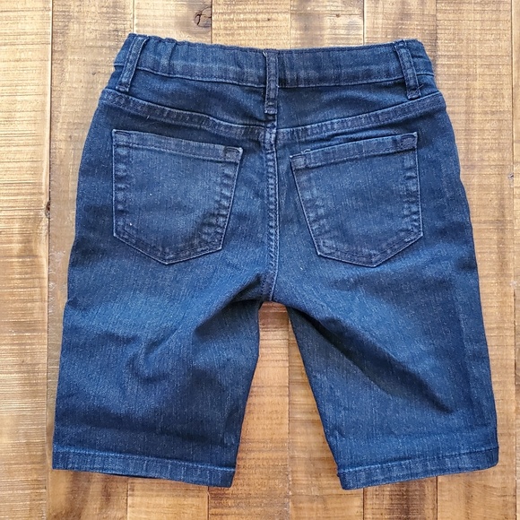 NEW girls denim Bermuda shorts size 6 - Picture 2 of 3